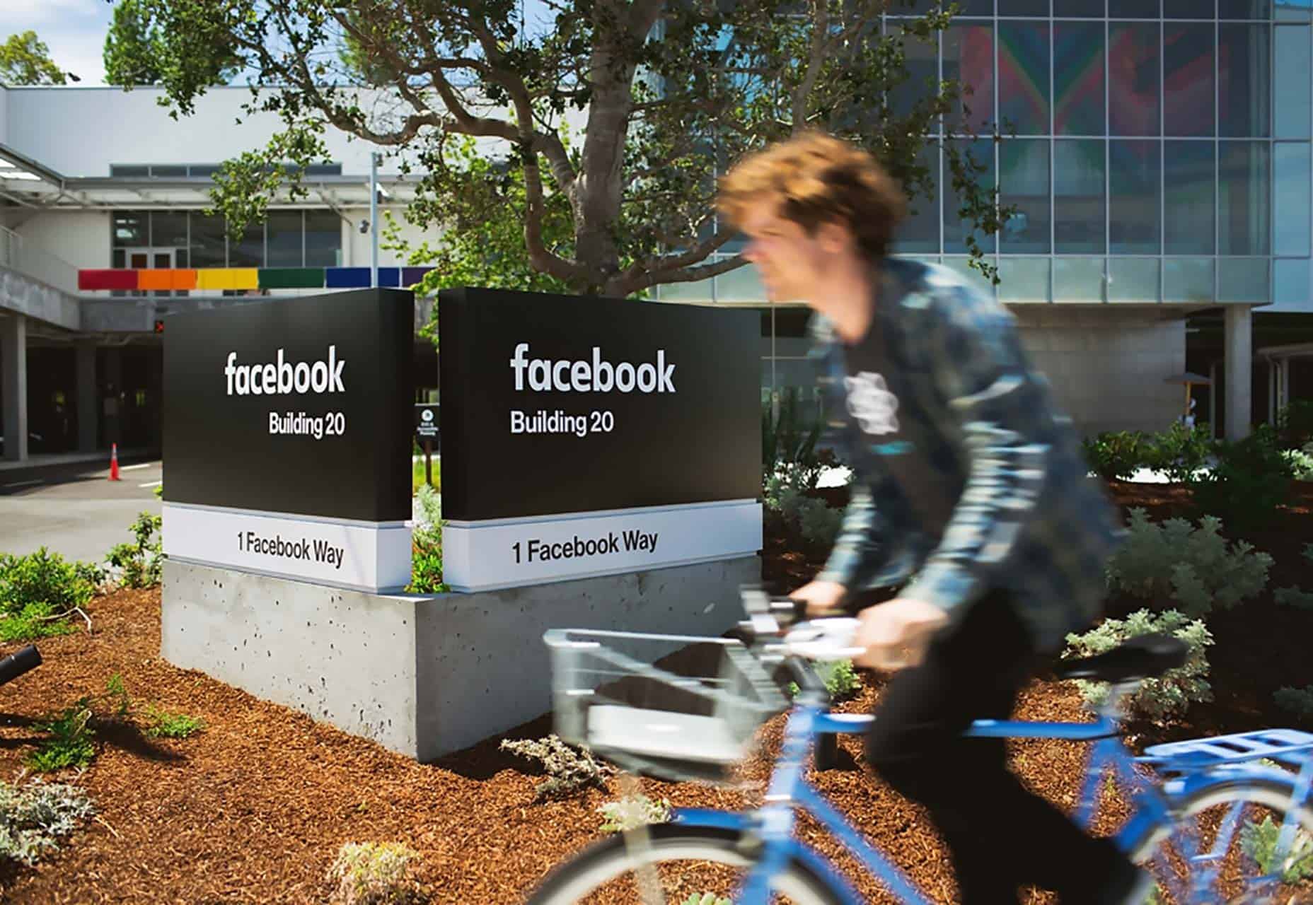 facebook_signage